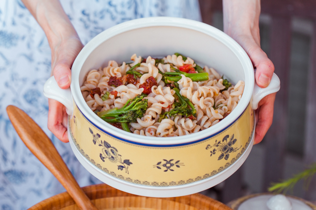 Gluten-free Fusilli with Broccoli and Sun-dried Tomatoes, Organic Recipes, Gluten-free Living, Summer Dining Al Fresco,Patio Dining, Manhattan Beach, California Living, Outdoor Entertaining, Pretty Little Shoppers Blog, #alfrescodining #summerentertaining #dinnerparty #winedownweekend #glutenfreepasta