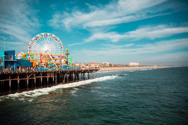 Visiting the Santa Monica Pier, Mo Summers Photography, Things to do in LA, Summer Adventures, Beach Town Life, Pretty Little Shoppers Blog #santamonicapier #thingstodoinla #beachtownlife #summervacation