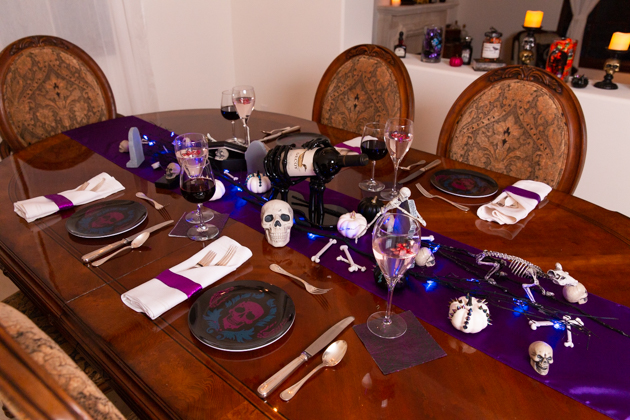 Halloween Décor Inspiration, How to Haunt the Halls on A Budget, Halloween Entertaining, Halloween Party Ideas, Lifestyle Blogger, Entertaining Ideas, Entertaining at Home, Halloween Dinner Party, Sophisticated Halloween, Halloween Candy Buffet, Skeleton Decor, Halloween Tablescape, Skeleton Tablescape, Harry Potter Decor, Hogwarts Party #entertainingathome #dinnerparty #holidayentertaining #halloweenparty #halloweenentertaining #homedecor #harrypotter #halloweentablescape #candybuffet #hogwarts