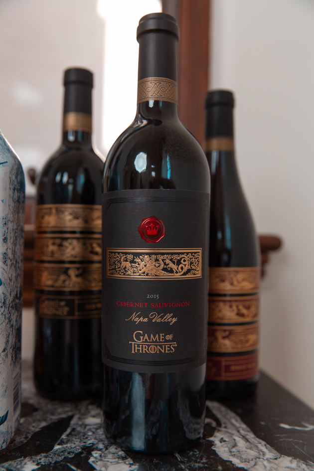 How to Host a Game of Thrones Viewing Party, Game of Thrones Wine and Spirits Bar, Entertaining at Home, Game of Thrones Wine, , GOT Wine, Daenerys Targaryen, Game of Thrones Night, Wine is Coming, White Walker by Johnny Walker, Entertaining Ideas, HBO's Game of Thrones, Mother of Dragons #gameofthrones #entertainingathome #gameofthronesparty #gameofthroneswine #idrinkandiknowthings #motherofdragons