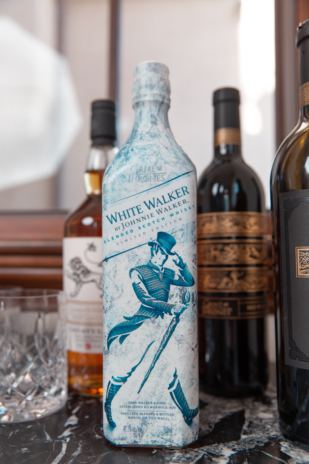 How to Host a Game of Thrones Viewing Party, Game of Thrones Wine and Spirits Bar, Entertaining at Home, Game of Thrones Wine, , GOT Wine, Daenerys Targaryen, Game of Thrones Night, Wine is Coming, White Walker by Johnny Walker, Entertaining Ideas, HBO's Game of Thrones, Mother of Dragons #gameofthrones #entertainingathome #gameofthronesparty #gameofthroneswine #idrinkandiknowthings #motherofdragons