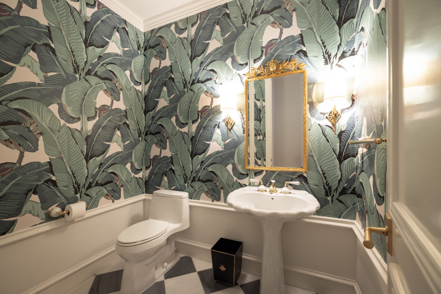 Dallas Lifestyle Blogger, Home Interiors, Dream Powder Room, Hollywood Regency Decor, Powder Room Reveal, Decorator's Best, Hollywood Regency Interior Design, Luxury Home, The Iconic Beverly Hills Banana Leaf Wallpaper, Martinique Wallpaper, Palm Print, Dorothy Draper