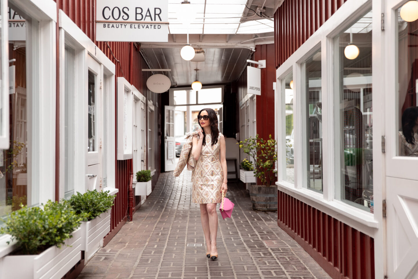 Lisa Valerie Morgan, Dallas Fashion Blogger, Etro Jacquard Shift Dress with Matching Jacket, Cap toe pumps, Tammy & Benjamin pink bag, Brentwood Country Market, Shopping in Los Angles, Dallas Wardrobe Stylist