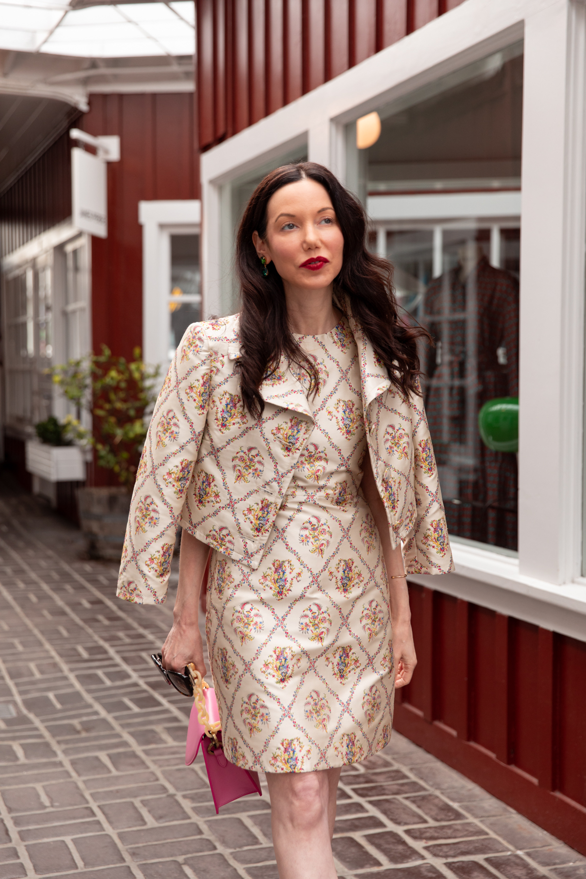 Lisa Valerie Morgan, Dallas Fashion Blogger, Etro Jacquard Shift Dress with Matching Jacket, Cap toe pumps, Tammy & Benjamin pink bag, Brentwood Country Market, Shopping in Los Angles, Dallas Wardrobe Stylist